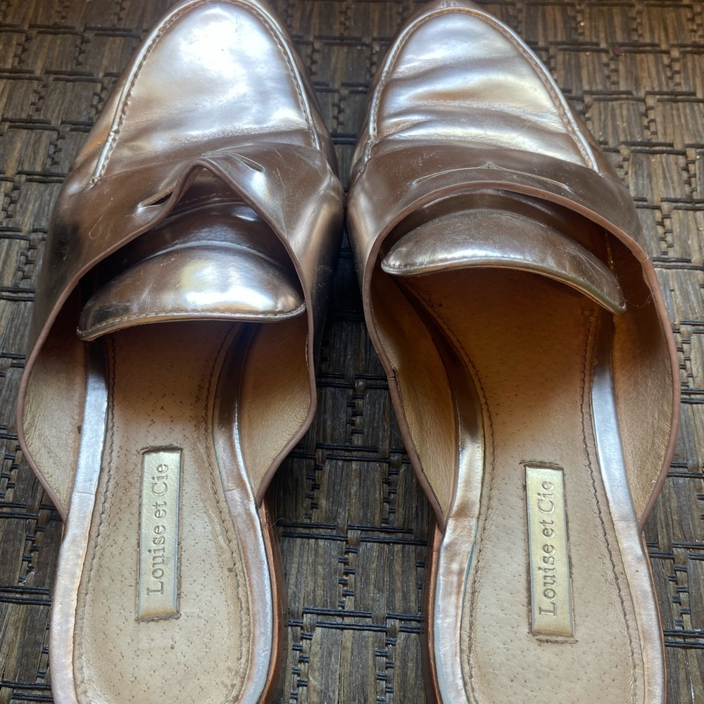 Louie et Cie Rose Gold Flats